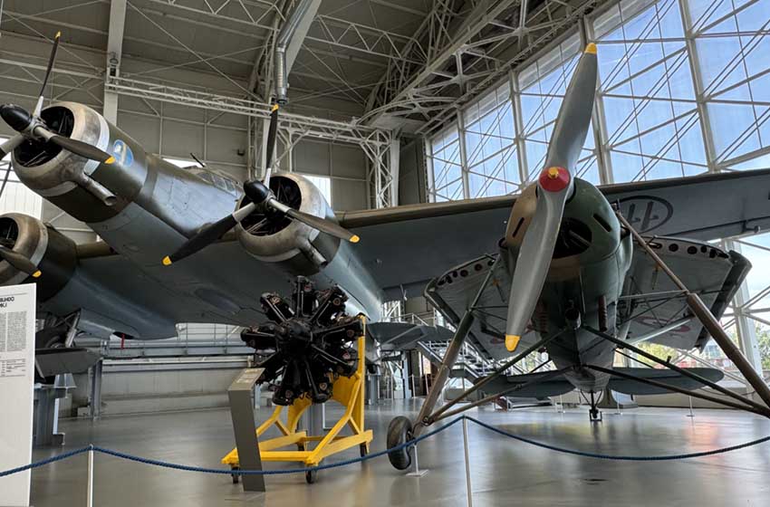 Vigna di Valle, un velivolo al Museo dell'Aeronautica Militare