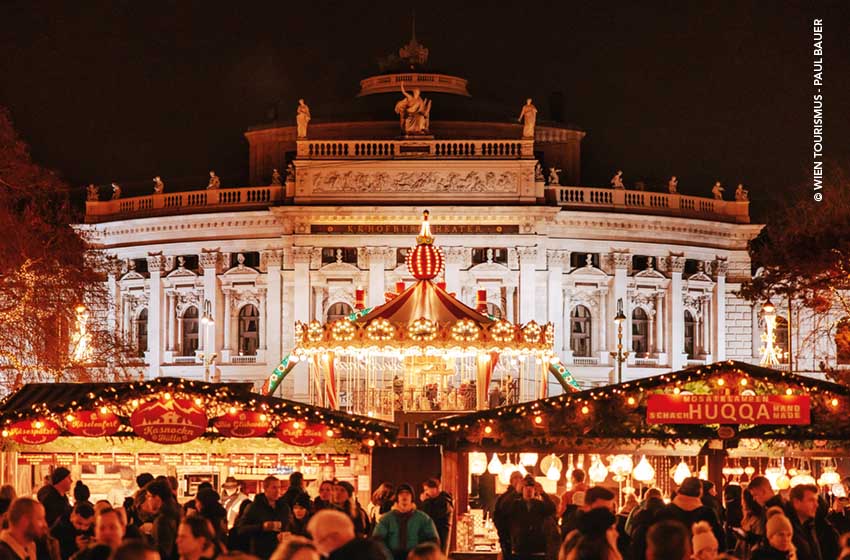 Christkindlmarkt, Rathausplatz / Christmas Market, Rathausplatz