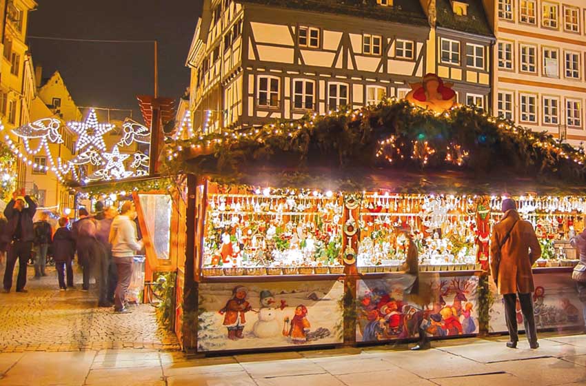 Un mercatino di Natale a Strasburgo