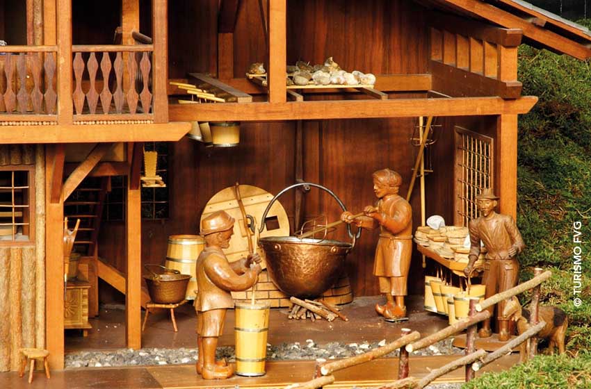 Il Presepe di Teno a Sutrio