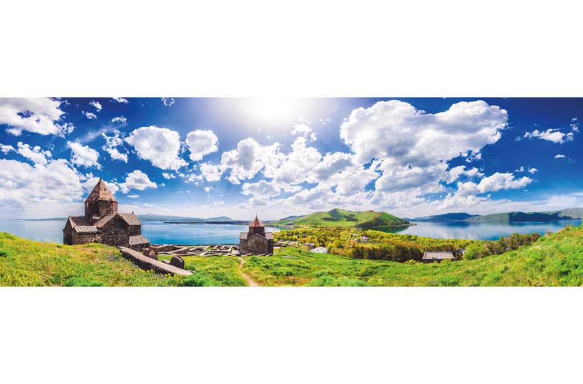 Armenia, il monastero di Sevan, affacciato sull'omonimo lago