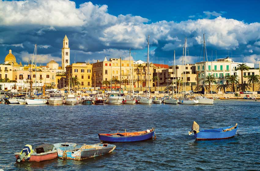 20250128-Puglia-Bari-Porto-barche-mare e case