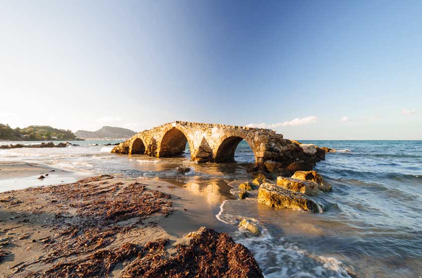 Grecia-Zacinto-Ponte di Argasi-AdobeStock_123517223