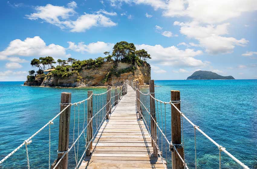 Grecia-Zacinto-Ponte di collegamento con Isola Agios Sostis-AdobeStock_275904041