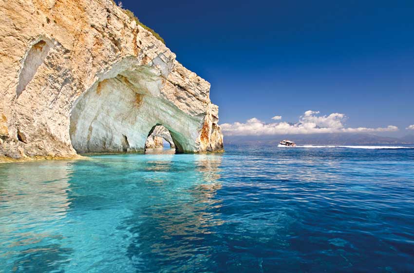 20250206-Grecia-Zante-Cave blu_AdobeStock_441765585