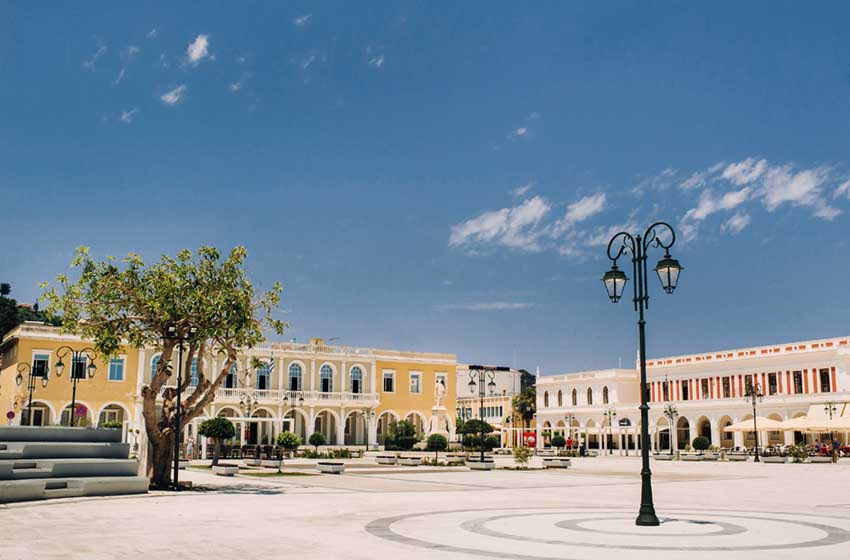Grecia-Zante-Piazza principale della citta vecchia-AdobeStock_345507075