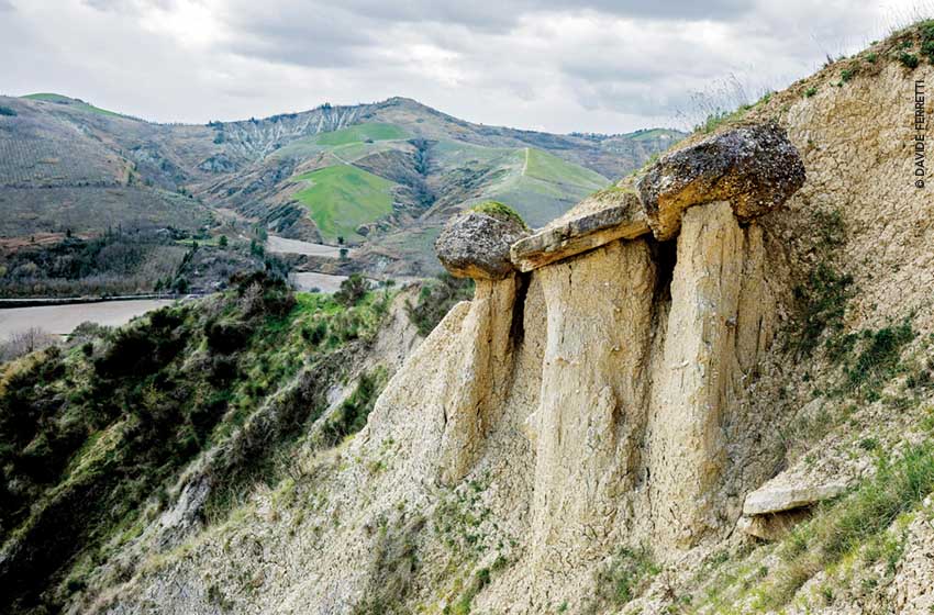 Abruzzo-Atri-Calanchi-2-Ph. Davide Ferretti
