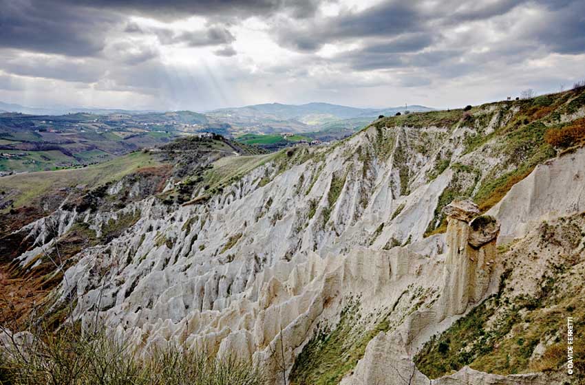 Abruzzo-Atri-Calanchi-Ph. Davide Ferretti