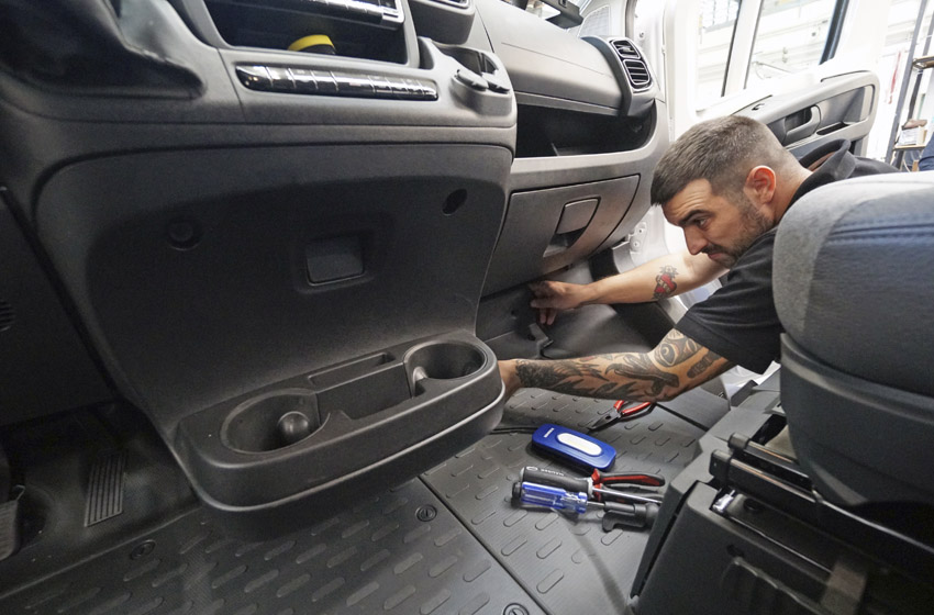 rimozione portabottiglie originale Ducato