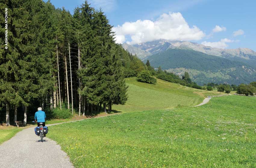 Ciclovia della Val di Sole: a pedali verso Ossana