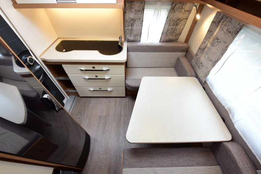 Hobby De Luxe 400 SFe