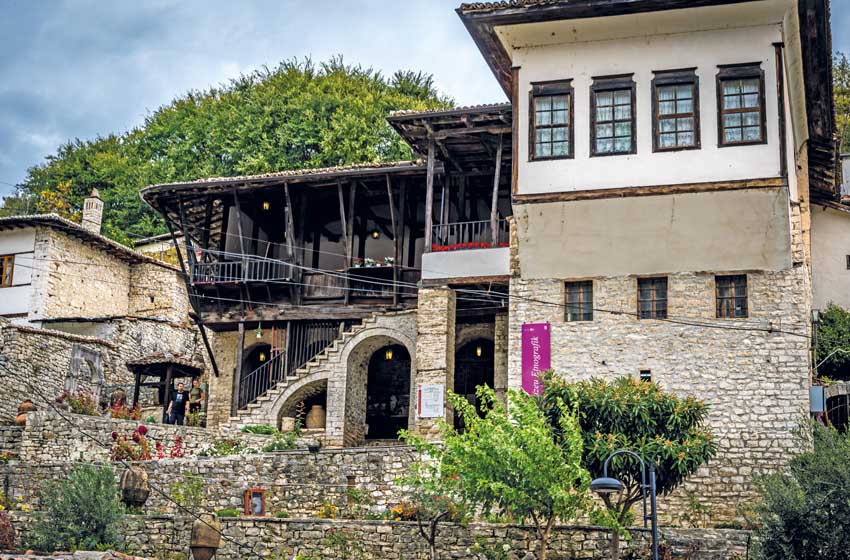 Albania-Berat-Museo etnografico