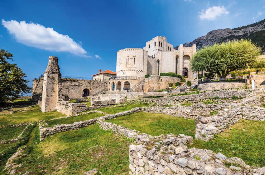 Albania-Kruje Castello_Albania_AdobeStock_308995222