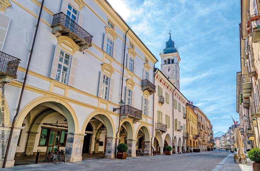 Cuneo, Via Roma