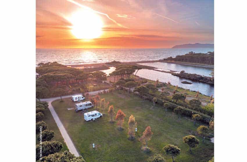 Veduta aerea dell'area camper Nomad Argentario di Orbetello