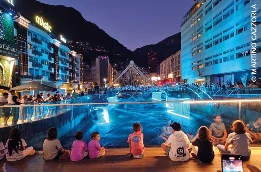 Spagna-Andorra La Vella-notturna-Ph. Martino Cazzorla (3)
