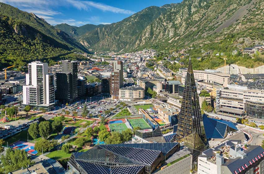 Spagna-Andorra la Vella-AdobeStock_1502792373