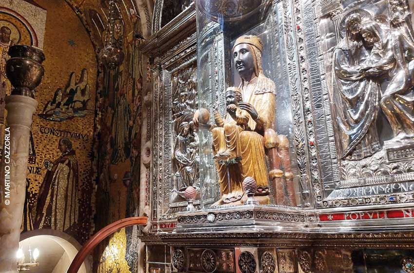 Spagna-Catalogna-Monastero di Montserrat-Vergine nera-Ph. Martino Cazzorla