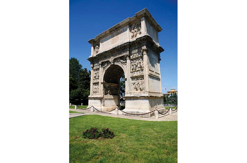 L'arco di Traiano a Benevento