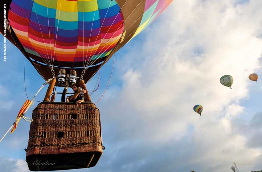 Fragneto Monforte, un momento dell'annuale festival delle mongolfiere