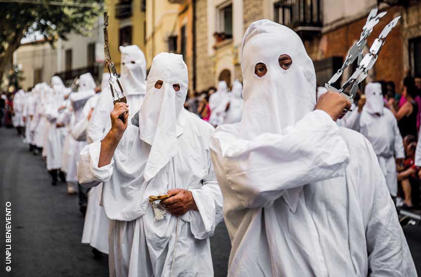 Un momento dei Riti Settennali a Guardia Sanframondi