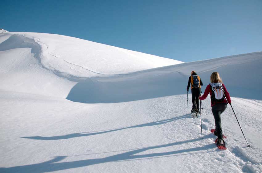 Escursione con le racchette da neve a La Thuile (Valle d'Aosta)
