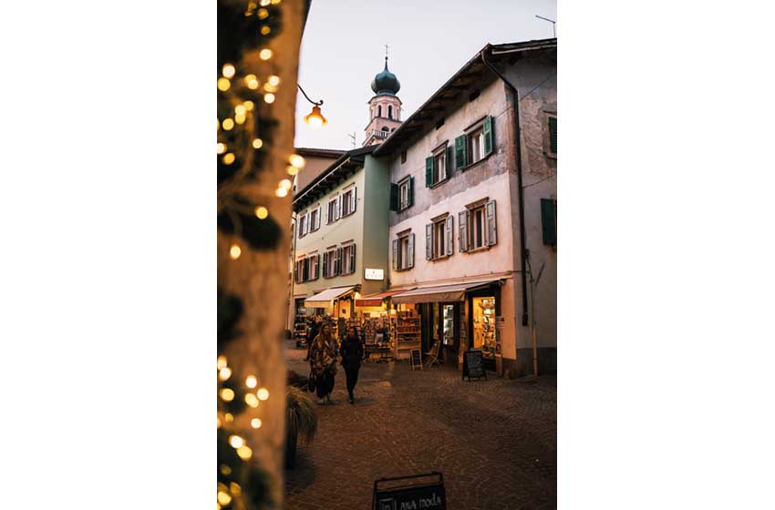 Trentino-Levico Terme-Mercatino di Natale e centro storico