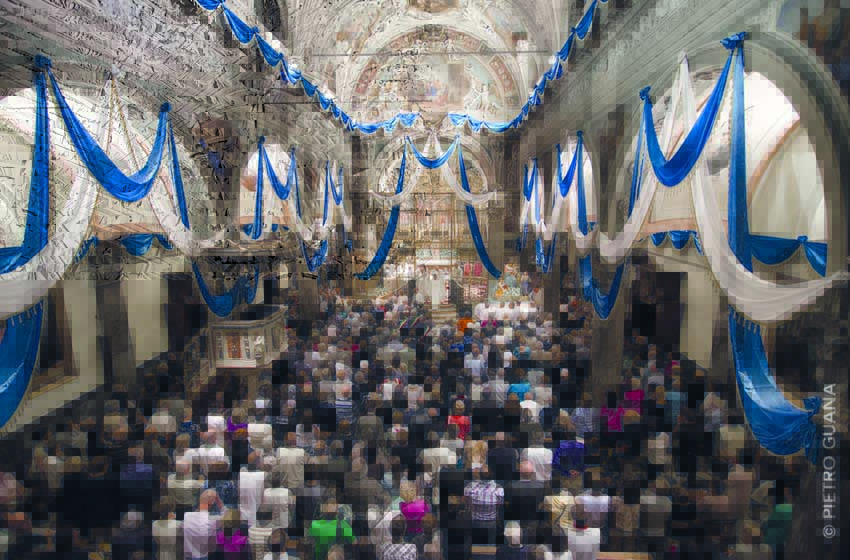 L'interno del Santuario della Madonna delle Grazie di Ardesio
