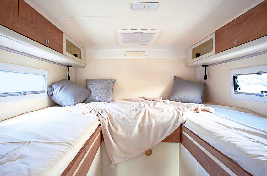 Atlantis Deluxe 695