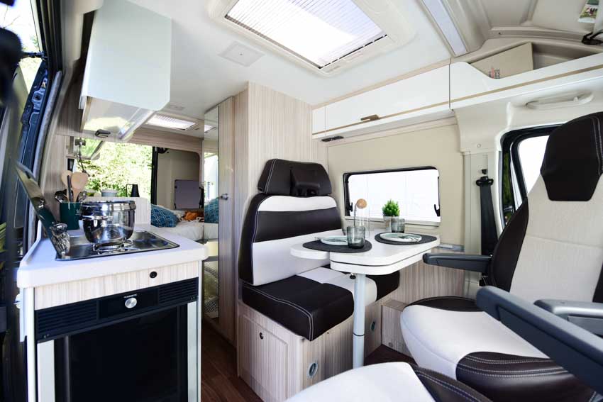 Elnagh E-Van K2 Premium dinette
