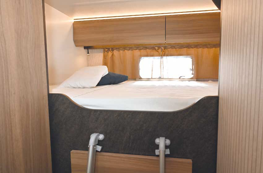 Rimor Sarus 5 letto posteriore