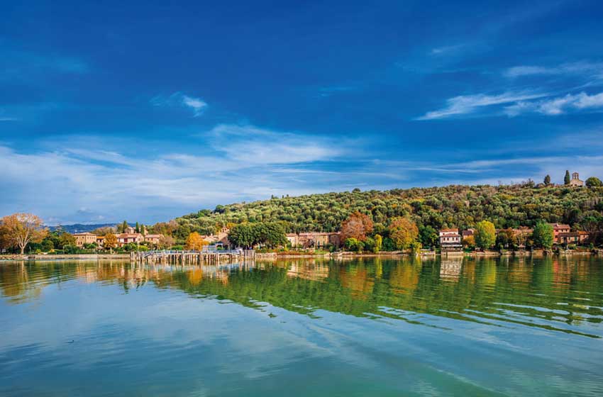 Umbria-Isola Maggiore vista dal Lago Trasimeno