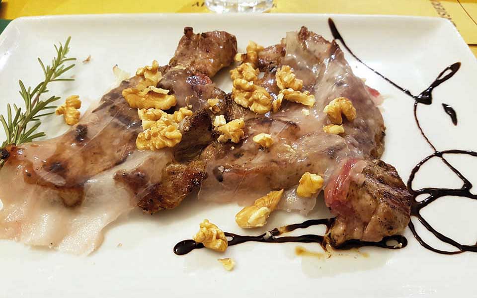 20211105-Toscana-Pitigliano-e-Sorano-Grigliata-con-lardo-e-noci