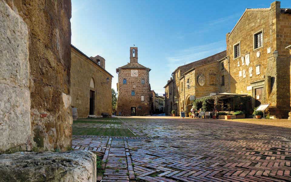 20211105-Toscana-Pitigliano-e-Sorano-Sovana-Piazza-del-Pretorio