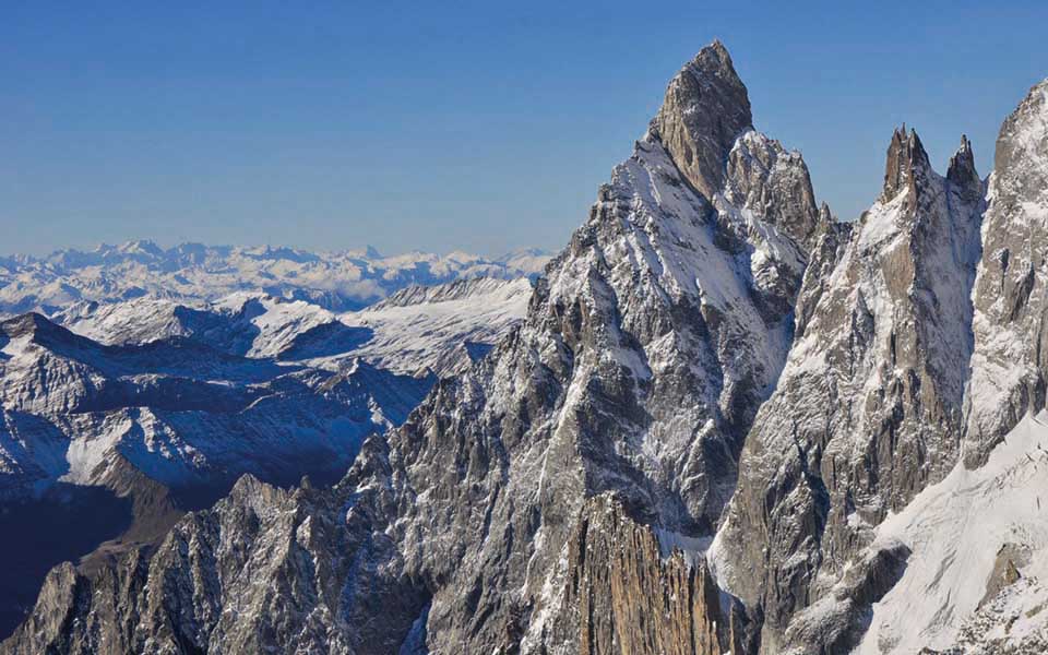 20220126-Valle-dAosta-Courmayer-Aiguille-Noire-da-Punta-Helbronner