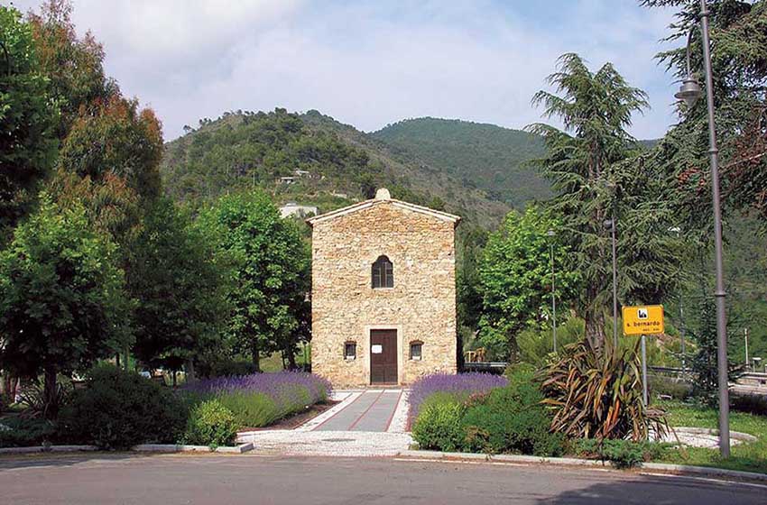 20220330_oratorio_San-Bernardo_ingresso-paese-Seborga