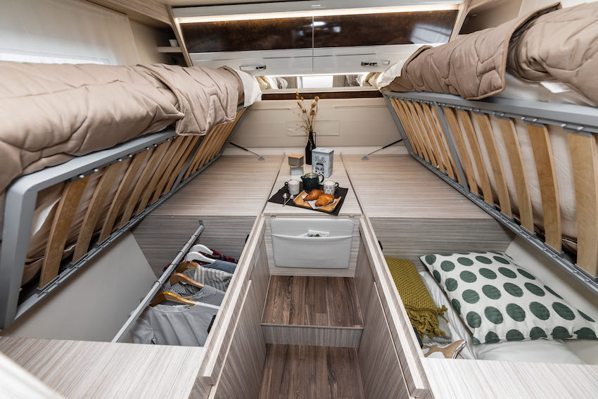 Elnagh T-Loft 529