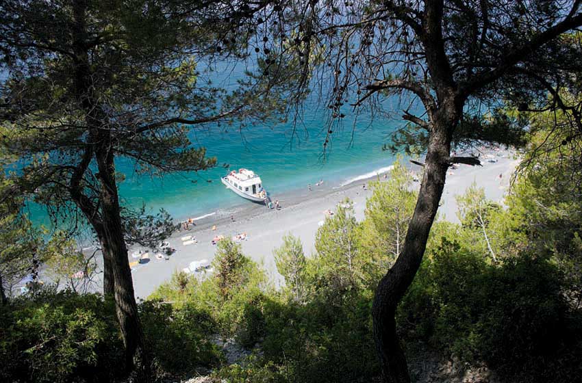 Spiaggioni di Punta Corvo