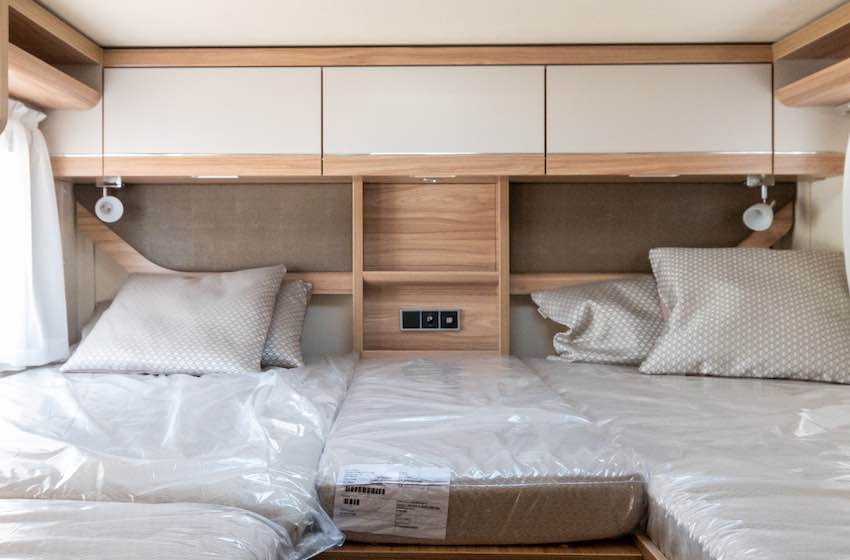 Hymer ML-T 580 letto