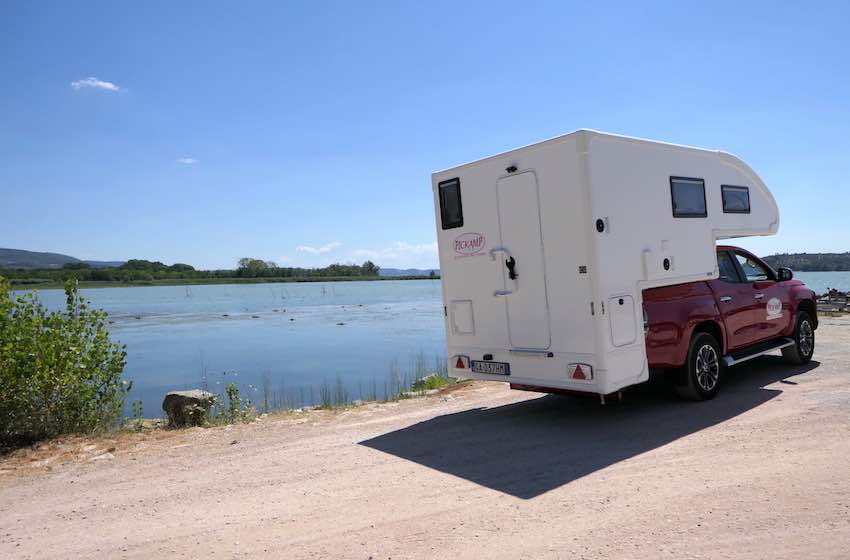 Pickamp Antares posteriore e porta ingresso