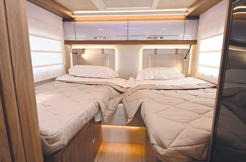 Motorhome Arca Europa New Deal H 699 GLG letti