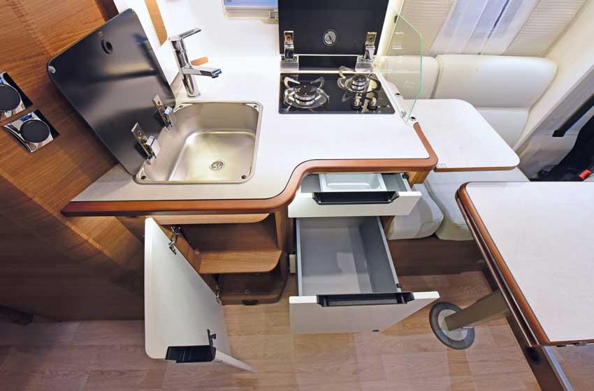 Rapido C 86 cucina