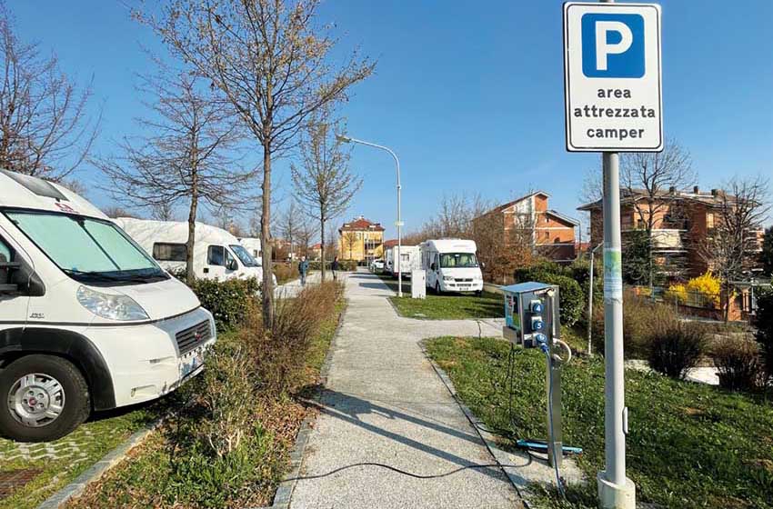 Piemonte-Saluzzo-Area attrezzata Bodoni