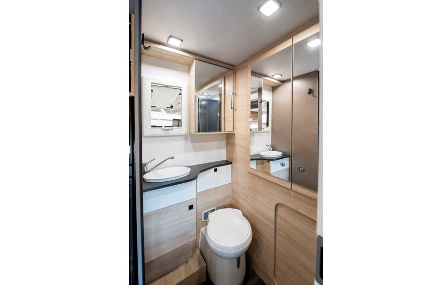 Challenger 250 Start Edition bagno