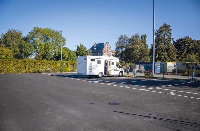 Belgio-Vallonia-Tournai-Area di sosta camper