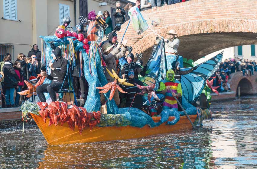 Emilia-Romagna-Comacchio-Carnevale-sullacqua-credit-Giada-Meris.
