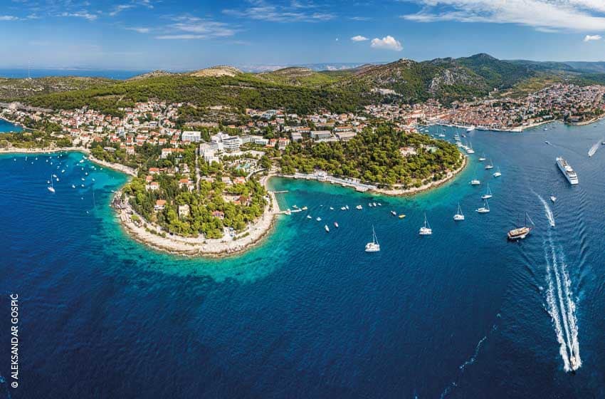 La spiaggia di Bonj a Hvar