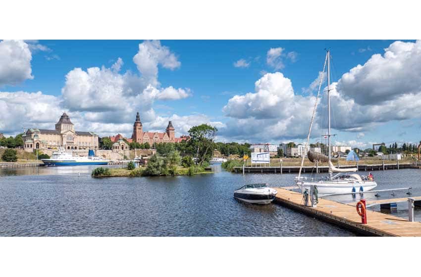 20240628-Polonia-Stettino-Panoramica-AdobeStock_374330253