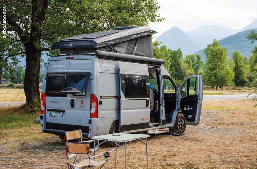 Piemonte-Marmitte-dei-Giganti-Orridi-di-Uriezzo-camper in sosta-Ph.-Edoardo-Boni