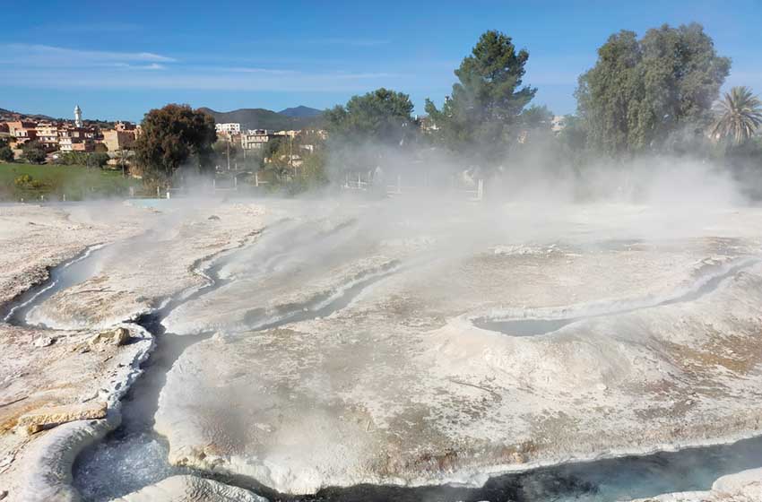 Algeria in camper: la sorgente termale di Guelma